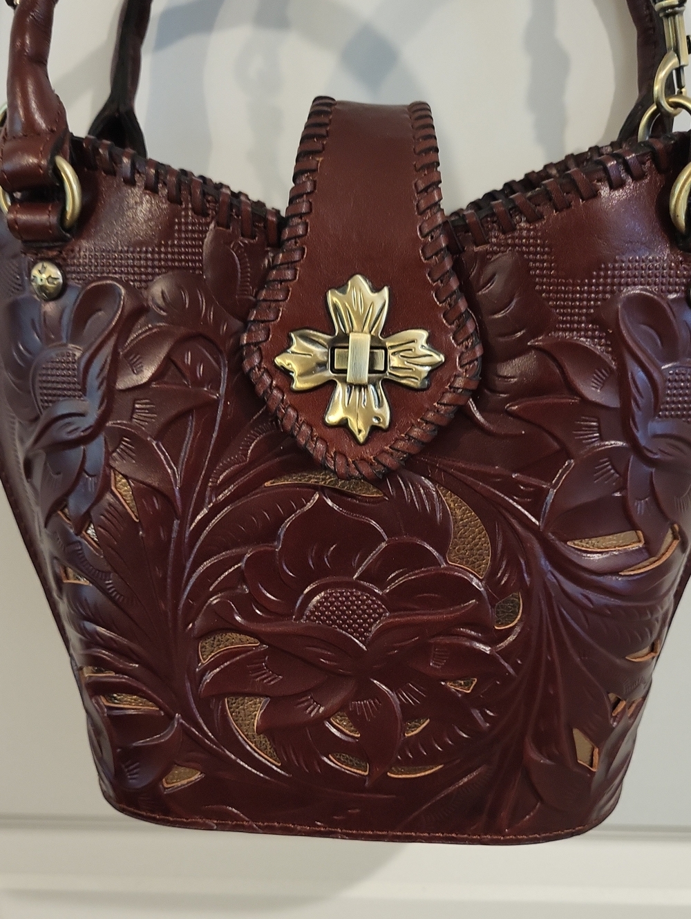 Patricia Nash NINETTA V Shape Leather Cutout Handbag ~ British Tan - Picture 2 of 9